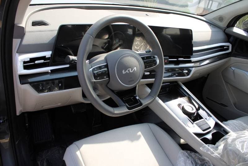 2026 Kia Sportage L DLX thumbnail 7