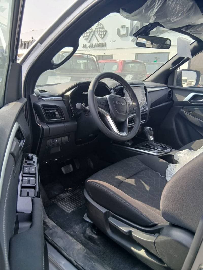 2027 Isuzu D MAX thumbnail 6