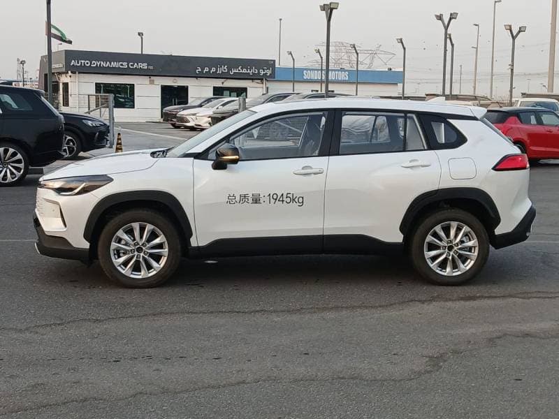 2026 Toyota Corolla Cross 2.0 Hybrid thumbnail 3