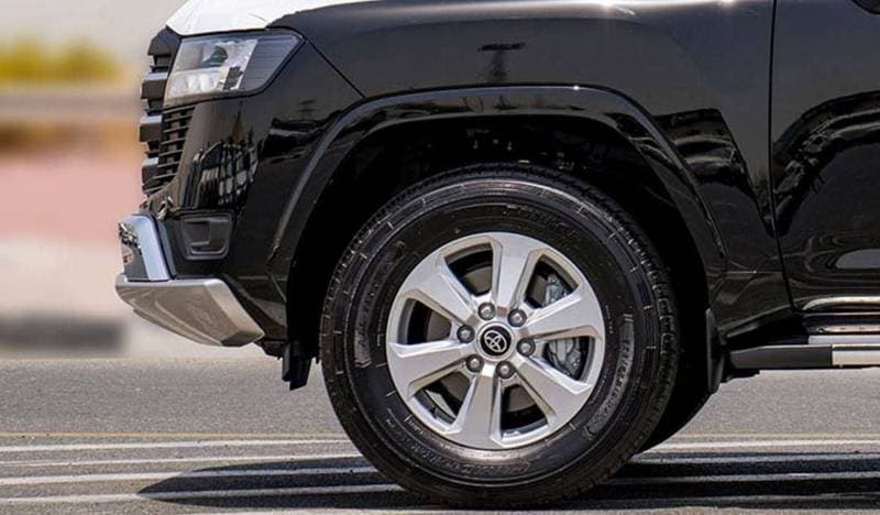 2025 Toyota Land Cruiser GXR thumbnail 7