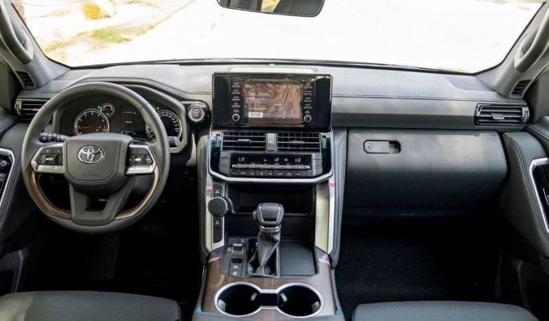 2025 Toyota Land Cruiser GXR thumbnail 8