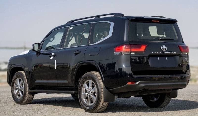 2024 Toyota Land Cruiser VX thumbnail 4