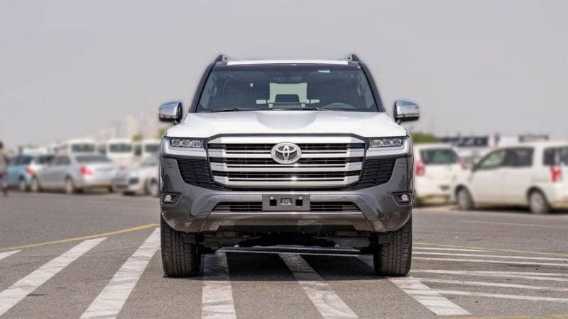 2024 Toyota Land Cruiser VX thumbnail 2