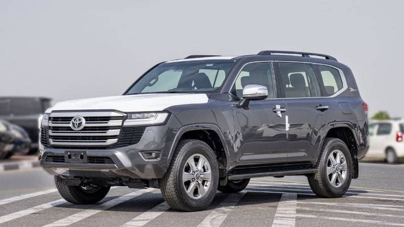 2024 Toyota Land Cruiser VX thumbnail 3