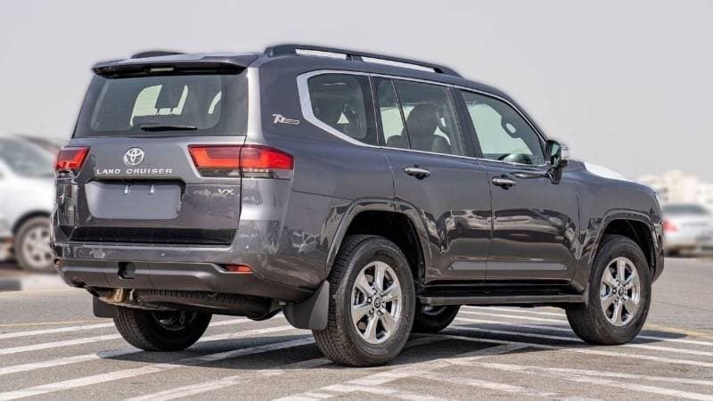 2024 Toyota Land Cruiser VX thumbnail 5