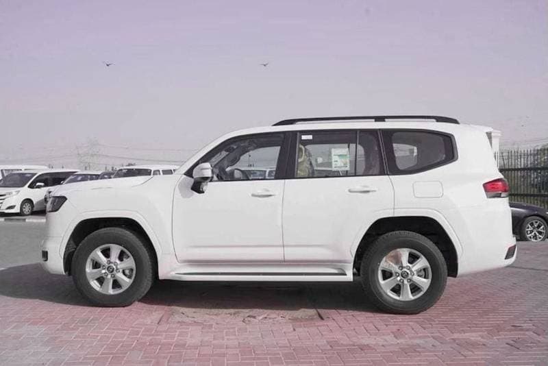 2024 Toyota Land Cruiser GXR thumbnail 2