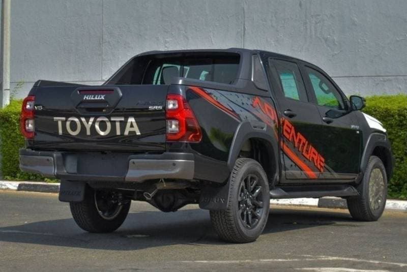 2024 Toyota Hilux ADVENTURE thumbnail 2