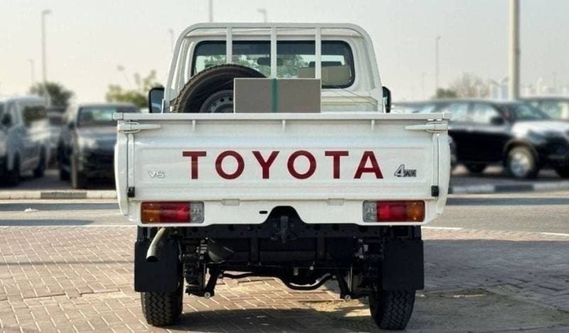 2024 Toyota Land Cruiser Pick Up thumbnail 7