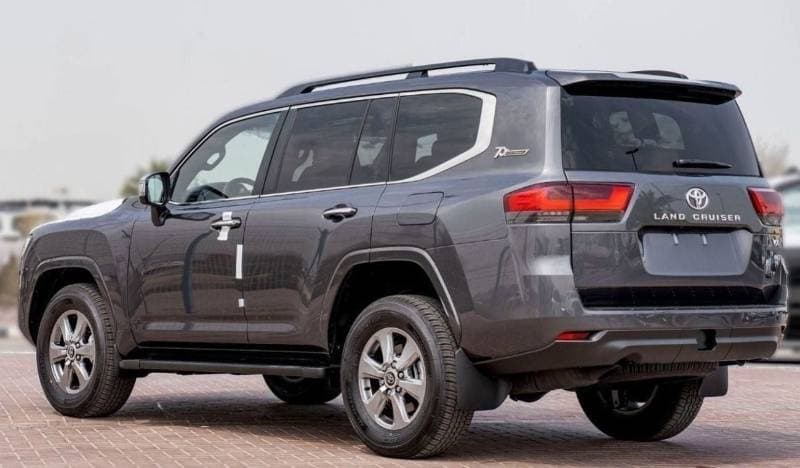 2024 Toyota Land Cruiser VX thumbnail 3