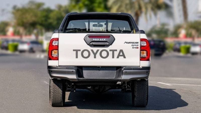 2025 Toyota Hilux ADVENTURE thumbnail 5