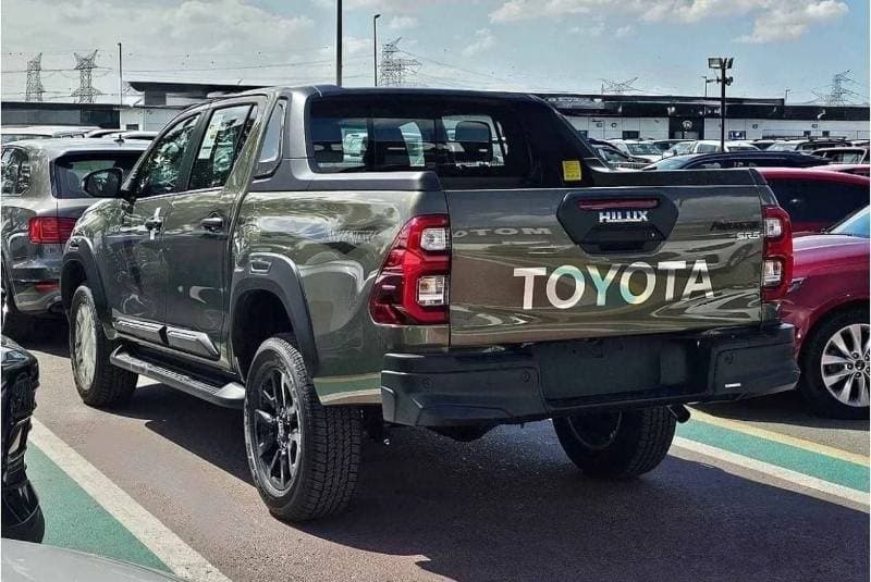 2024 Toyota Hilux ADVENTURE thumbnail 5
