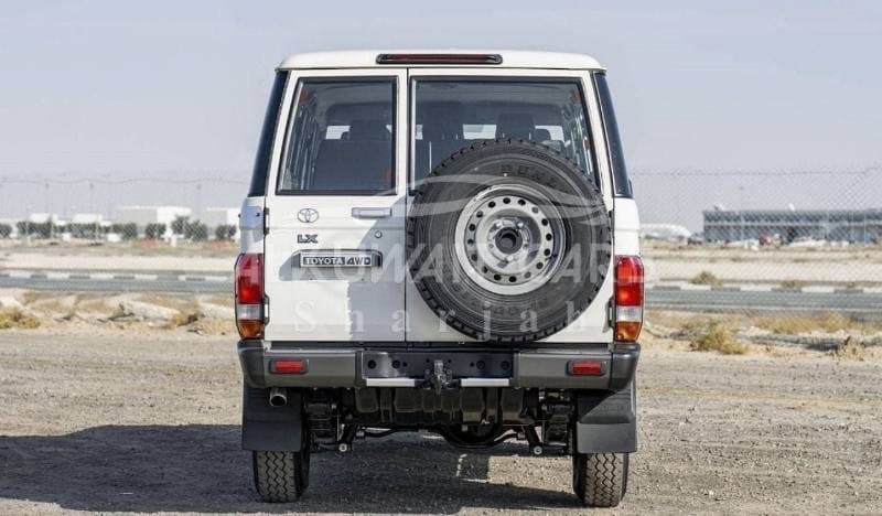 2025 Toyota Land Cruiser 70 LC76 LX thumbnail 5