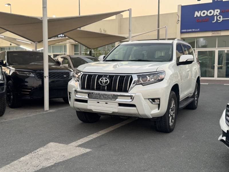 2019 Toyota Prado GXR thumbnail 3
