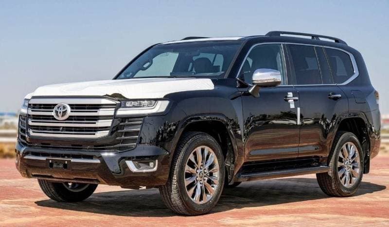 2024 Toyota Land Cruiser VXR thumbnail 3
