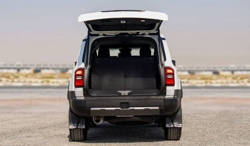 2025 Toyota Prado GXR thumbnail 8