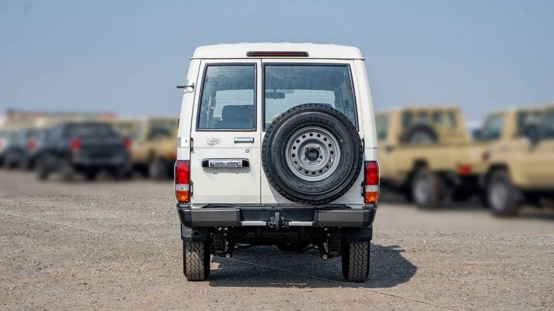 2025 Toyota Land Cruiser 70 LC 78 HARDTOP 4.0L MT thumbnail 6