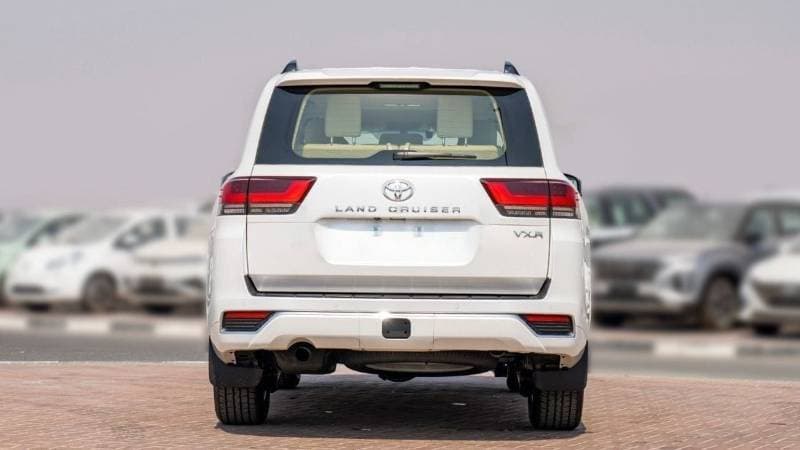 2025 Toyota Land Cruiser VXR thumbnail 5