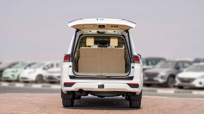 2025 Toyota Land Cruiser VXR thumbnail 8