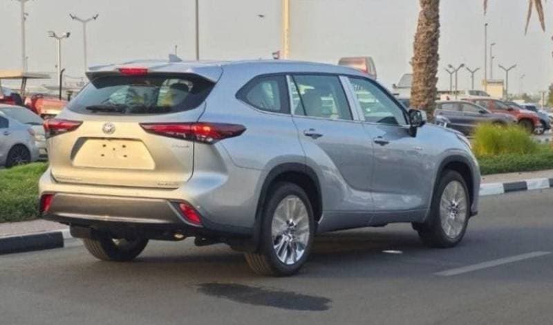 2024 Toyota Highlander LTD HEV thumbnail 5