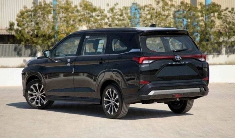 2025 Toyota Veloz GX thumbnail 2