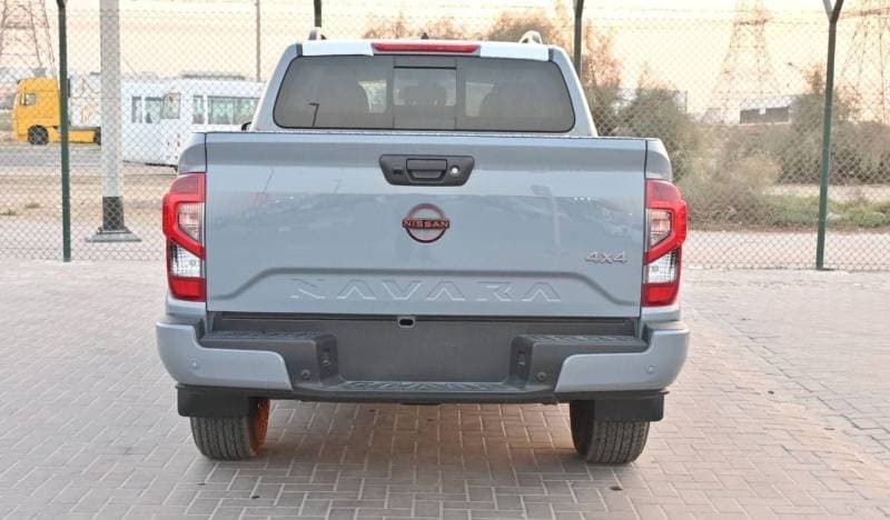 2025 Nissan Navara thumbnail 5