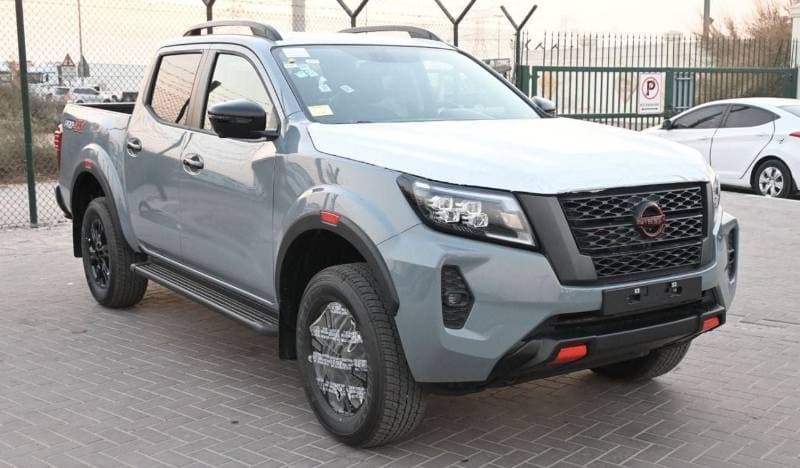 2025 Nissan Navara thumbnail 7