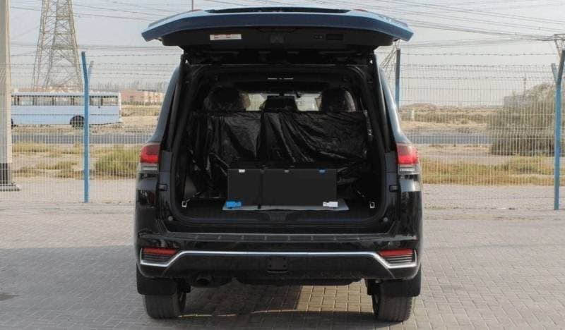 2024 Toyota Land Cruiser VXR thumbnail 8