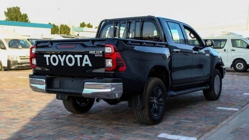 2024 Toyota Hilux SGLX thumbnail 6