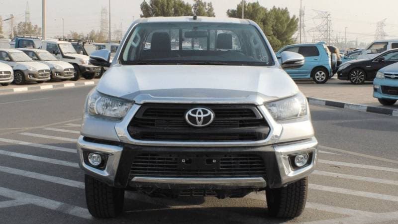 2024 Toyota Hilux SGLX thumbnail 2