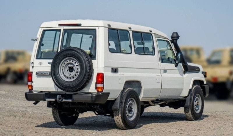 2025 Toyota Land Cruiser 70 LC 78 HARDTOP 4.0L MT thumbnail 4