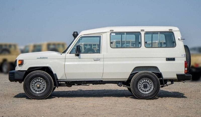 2025 Toyota Land Cruiser 70 LC 78 HARDTOP 4.0L MT thumbnail 6
