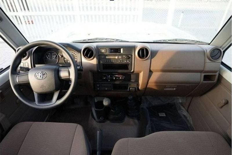 2024 Toyota Land Cruiser Pick Up thumbnail 6