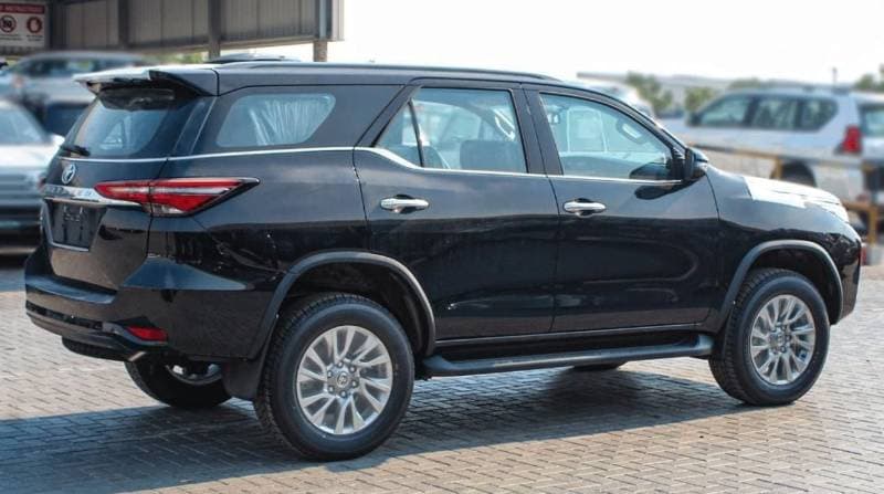 2024 Toyota Fortuner VX2 PLUS thumbnail 5