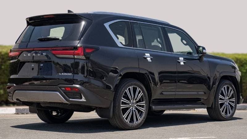 2024 Lexus LX600 SIGNATURE thumbnail 4