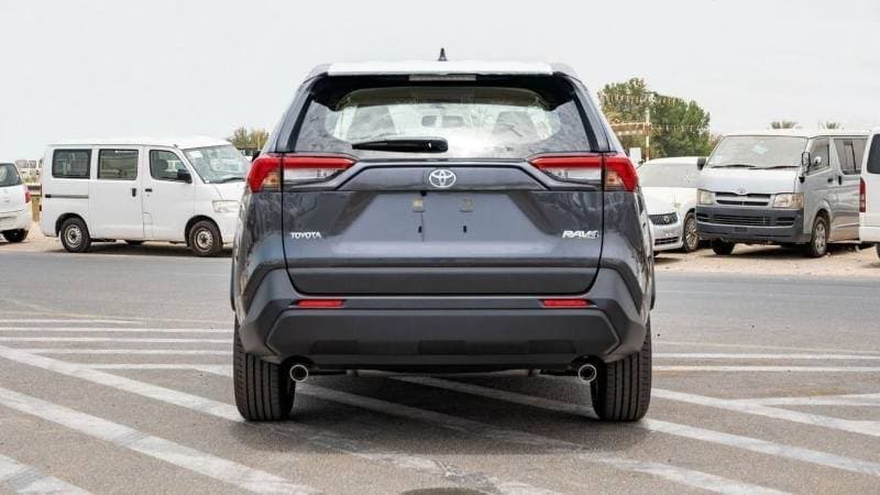 2024 Toyota RAV4 LE thumbnail 5
