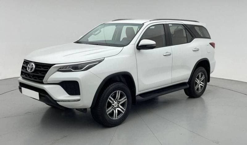 2025 Toyota Fortuner EXR thumbnail 2