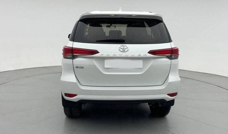 2025 Toyota Fortuner EXR thumbnail 5