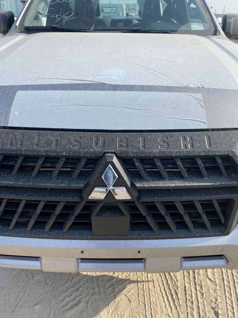 2024 Mitsubishi L200 GLX thumbnail 3
