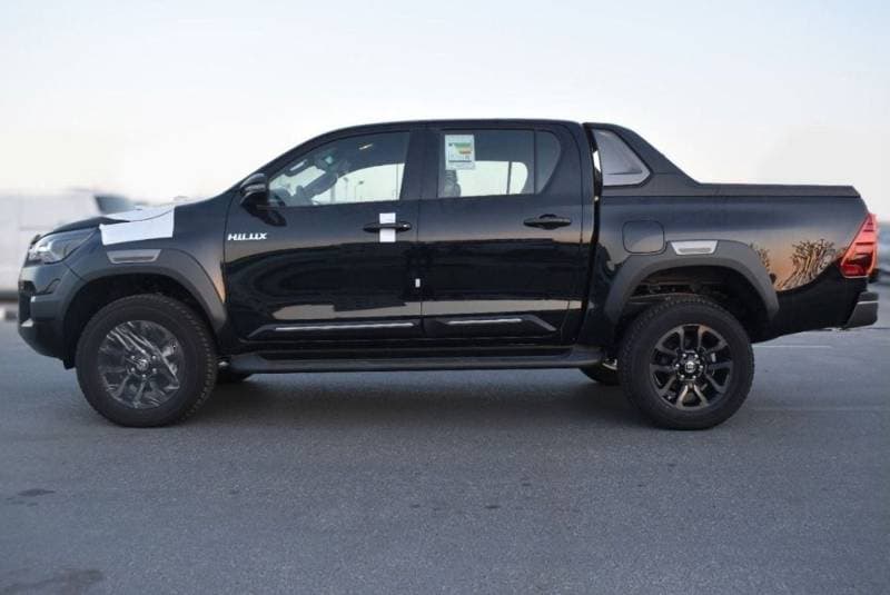 2025 Toyota Hilux ADVENTURE thumbnail 3
