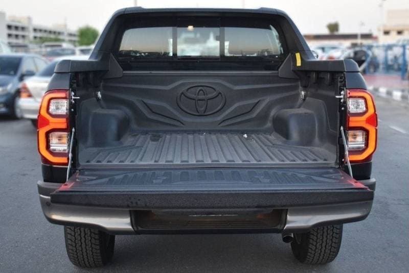 2025 Toyota Hilux ADVENTURE thumbnail 6