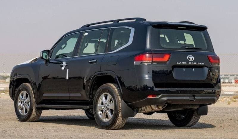 2024 Toyota Land Cruiser VX thumbnail 6