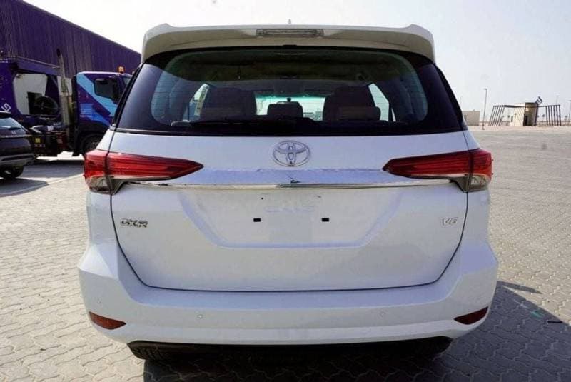 2024 Toyota Fortuner GXR thumbnail 3