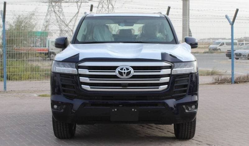 2024 Toyota Land Cruiser GXR thumbnail 2