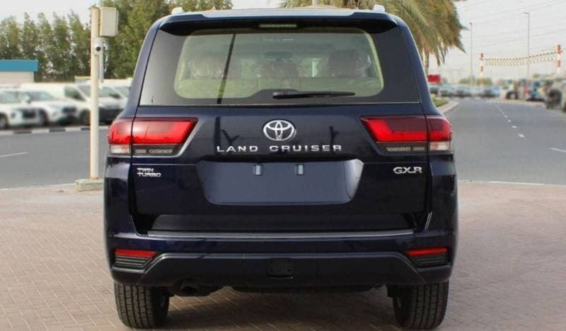 2024 Toyota Land Cruiser GXR thumbnail 6