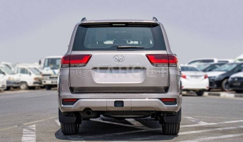 2025 Toyota Land Cruiser VXR thumbnail 3