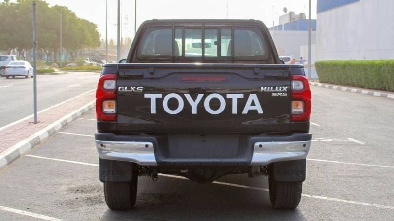2024 Toyota Hilux SGLX thumbnail 4