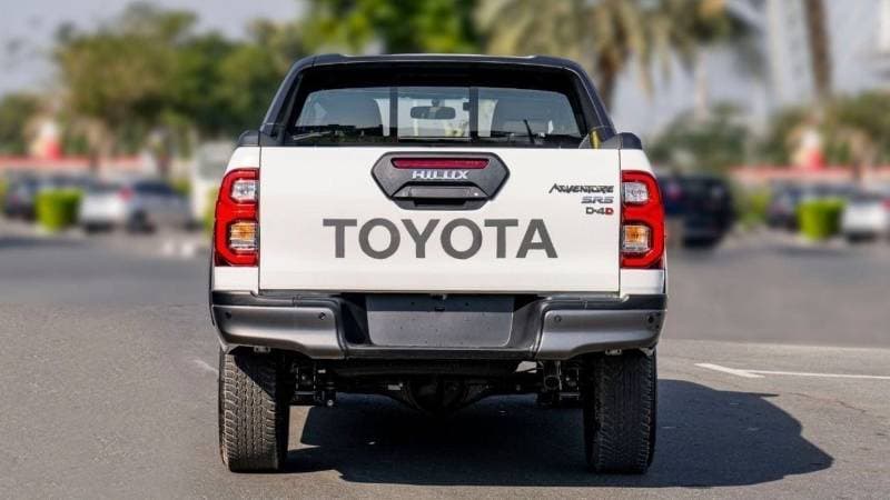2025 Toyota Hilux ADVENTURE thumbnail 6