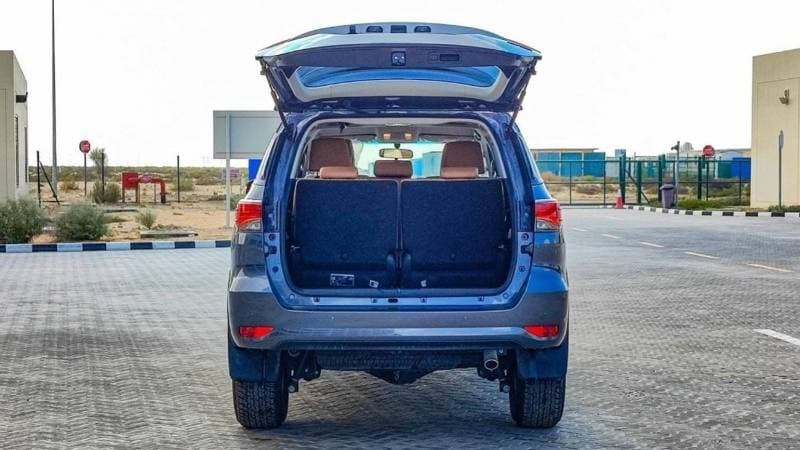 2024 Toyota Fortuner EXR thumbnail 7