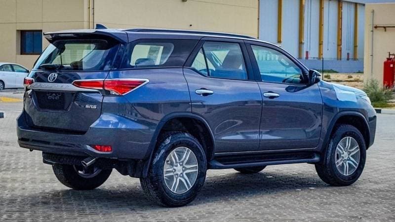 2024 Toyota Fortuner EXR thumbnail 6