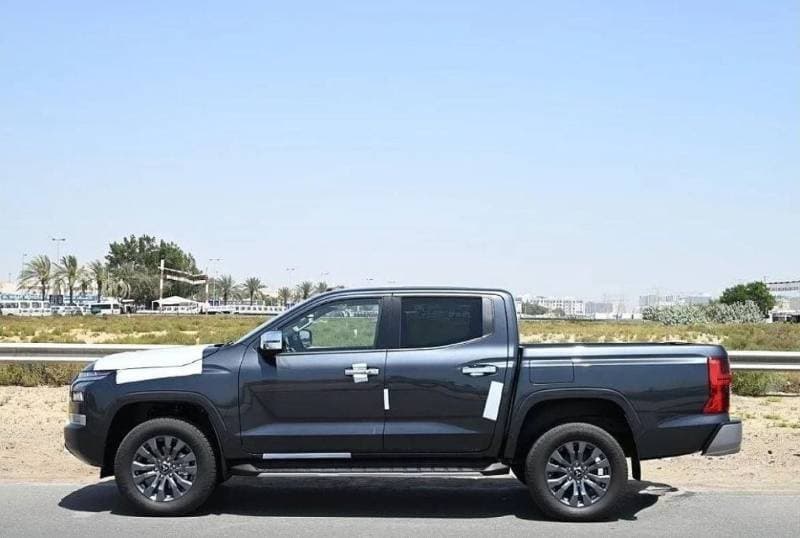 2025 Mitsubishi L200 GLS thumbnail 3